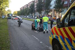 Motorrijder gewond bij val op Prins Bernhardlaan