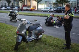 Motorrijder gewond bij val op Prins Bernhardlaan