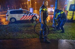 Gevallen scooter schept fietsers op Vlietweg