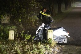 Scooterrijder door gladheid gewond bij de Buitenrustbrug in Haarlem