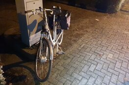 Fietsster zwaargewond na aanrijding, bestuurder onder invloed