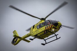 Traumahelikopter langs de Prins Bernhardlaan in Haarlem