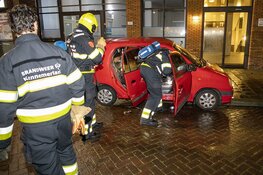 Auto in de brand gestoken aan de Freddie Oversteegenstraat in Haarlem