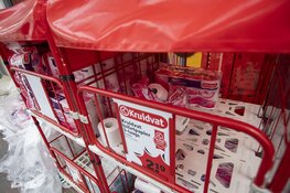 Pallets met WC rollen vliegen de winkel uit