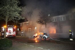 Auto in de brand gestoken in Haarlem
