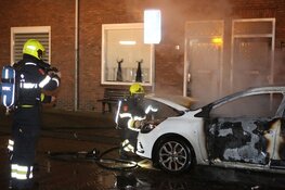 Auto in de brand gestoken in Haarlem