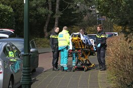 Automobilist raakt onwel en botst tegen andere auto aan in Bentveld