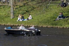 Haarlemmers genieten van het zonnetje