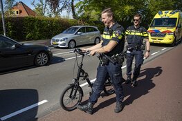 Fietser gewond na botsing met scooter op de Korte Verspronckweg
