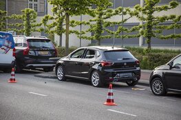 Meerdere geparkeerde auto’s beschadigd na ongeval Zijlweg