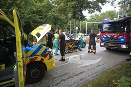 Rokende ambulance komt met pech langs de weg te staan, patiënt in veiligheid gebracht