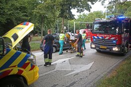 Rokende ambulance komt met pech langs de weg te staan, patiënt in veiligheid gebracht