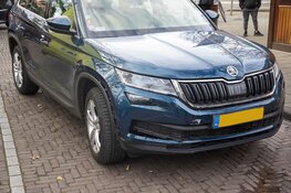 Automobilist botst op voorganger op de Kloppersingel in Haarlem