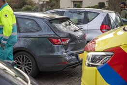 Automobilist botst op voorganger op de Kloppersingel in Haarlem