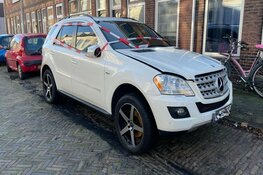 Autobrand in Colensostraat in Haarlem