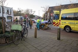 Meisje gewond na aanrijding door auto in Haarlem