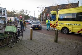 Meisje gewond na aanrijding door auto in Haarlem
