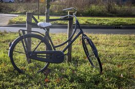 Fietsster gewond na aanrijding door auto op Groningenlaan