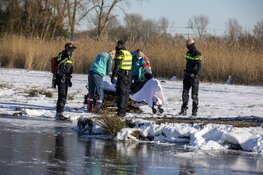 Schaatsplezier op de Veerplas in Haarlem, gewonden bij valpartijen