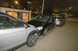 Inparkeren gaat fout in Haarlem-Noord, 4 auto's beschadigd