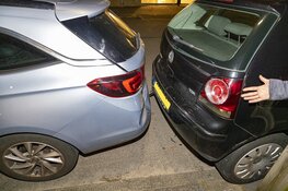 Inparkeren gaat fout in Haarlem-Noord, 4 auto's beschadigd