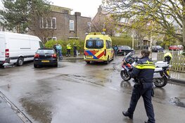 Busje en auto in botsing op de Oranje Nassaulaan in Overveen