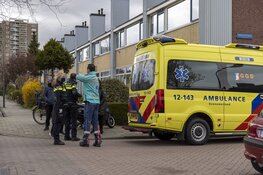 Scooterrijdster gewond na aanrijding met auto