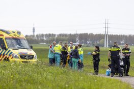 Lifeliner voor scooterongeval naar Middenweg in Spaarndam