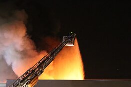 Grote brand op bedrijventerrein Haarlem