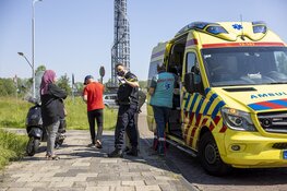 Scooterrijder gewond na botsing met auto in Haarlem