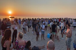 Aanhouding en twee gewonden bij vechtpartijen op strand Zandvoort