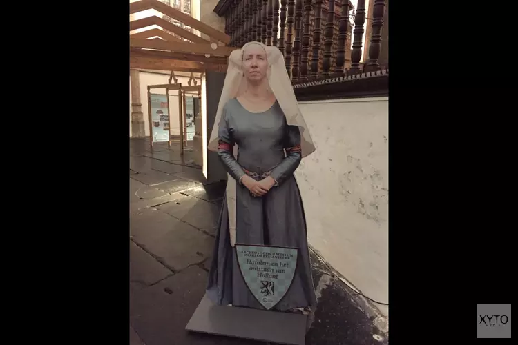 Laatste week voor de tentoonstelling ‘Haralem en Hollant, ontstaan en groei van een bijzonder graafschap’ in de Grote of St.-Bavokerk