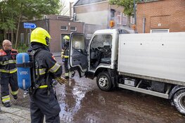 Bakwagen van Spaarnelanden in de brand gevlogen in Haarlem