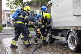 Bakwagen van Spaarnelanden in de brand gevlogen in Haarlem