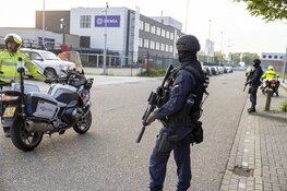 Lange tijd politiehelikopter boven Haarlem vanwege beveiligd transport