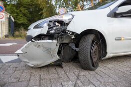 Drankrijder rijdt paaltje omver in Heemstede