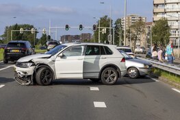 Lange file door ongeval op de N208 in Haarlem