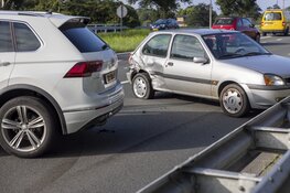 Lange file door ongeval op de N208 in Haarlem