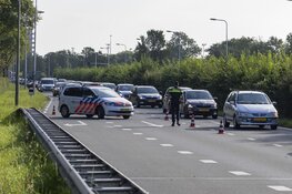 Lange file door ongeval op de N208 in Haarlem
