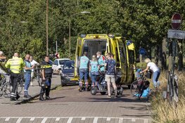 Man op scootmobiel lelijk ten val op de Vondelweg in Haarlem