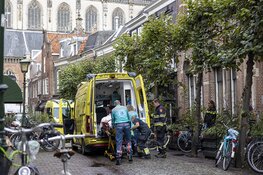 Vrouw gewond na valpartij in woning in centrum Haarlem