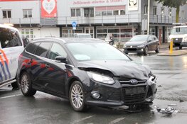 Automobilist gewond bij ongeval op Oudeweg in Haarlem