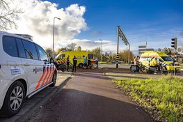 Fietsster gewond na botsing met scooter op de Zijlweg in Haarlem