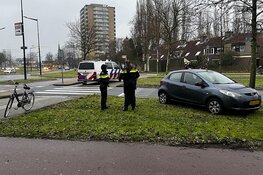 Fietser gewond na aanrijding door auto in Haarlem