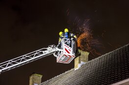 Brand in schoorsteen aan de Lorentzkade in Haarlem