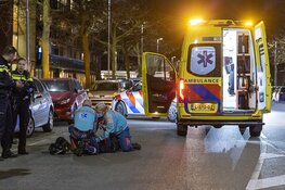 Motorrijder met spoed naar ziekenhuis na ongeval op de Rijksstraatweg