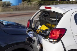Veel schade bij kop-staart aanrijding op de Zijlweg in Haarlem