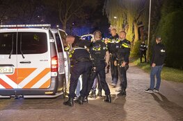 Politie schiet na achtervolging waarbij op politiewagen is ingereden