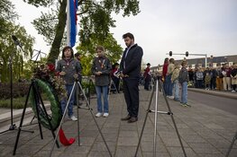 Dodenherdenking 4 mei 2022 op de Jan Gijzenbrug in Haarlem