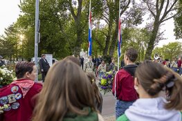 Dodenherdenking 4 mei 2022 op de Jan Gijzenbrug in Haarlem
